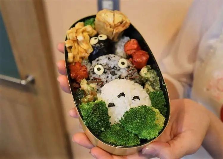 Totoro Bento Cooking