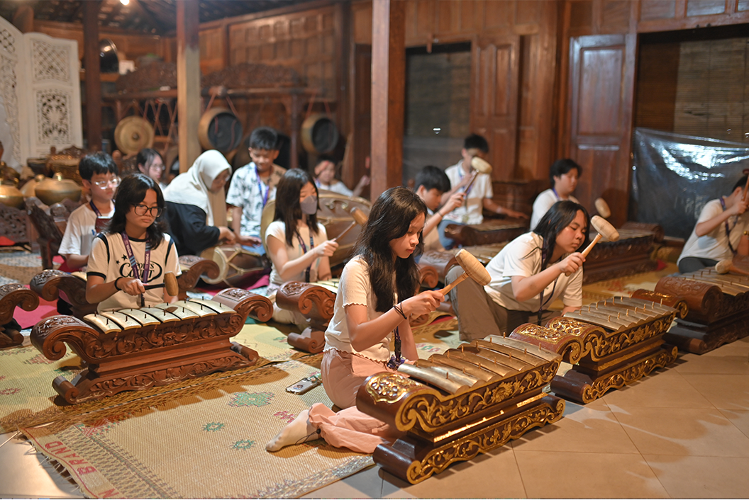 Gamelan Production  Guided Tour