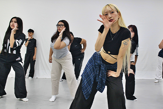 K-Pop Dance