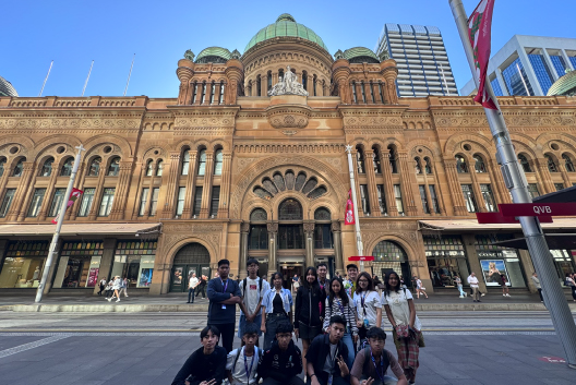 Shopping at Queen Victoria Building & Westfield