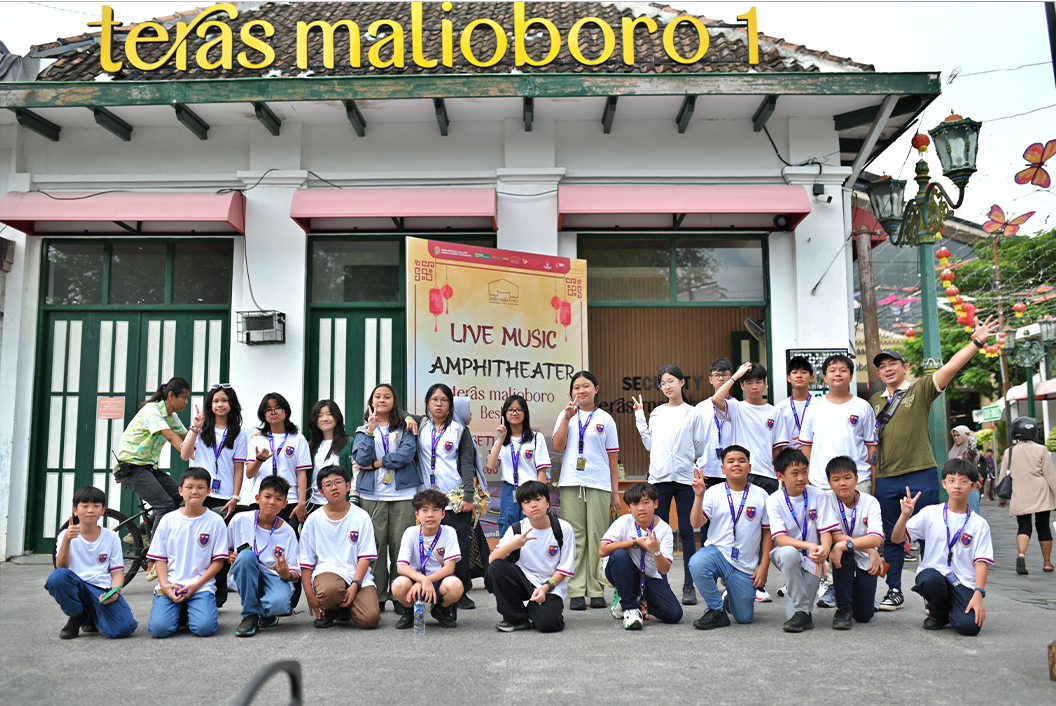 Teras Malioboro & Bakpia Shopping